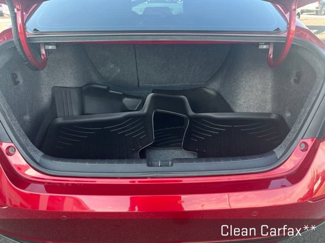 Used 2018 Honda Accord Touring image 11