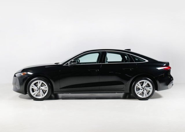 Used 2025 Audi A5 2.0T Premium Plus w/ Premium Plus AWD/4WD image 2