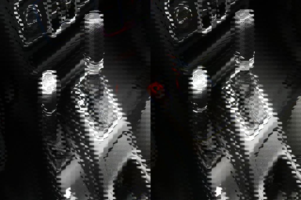 Used 2023 Jeep Wrangler Unlimited w/ Cold Weather Group image 25