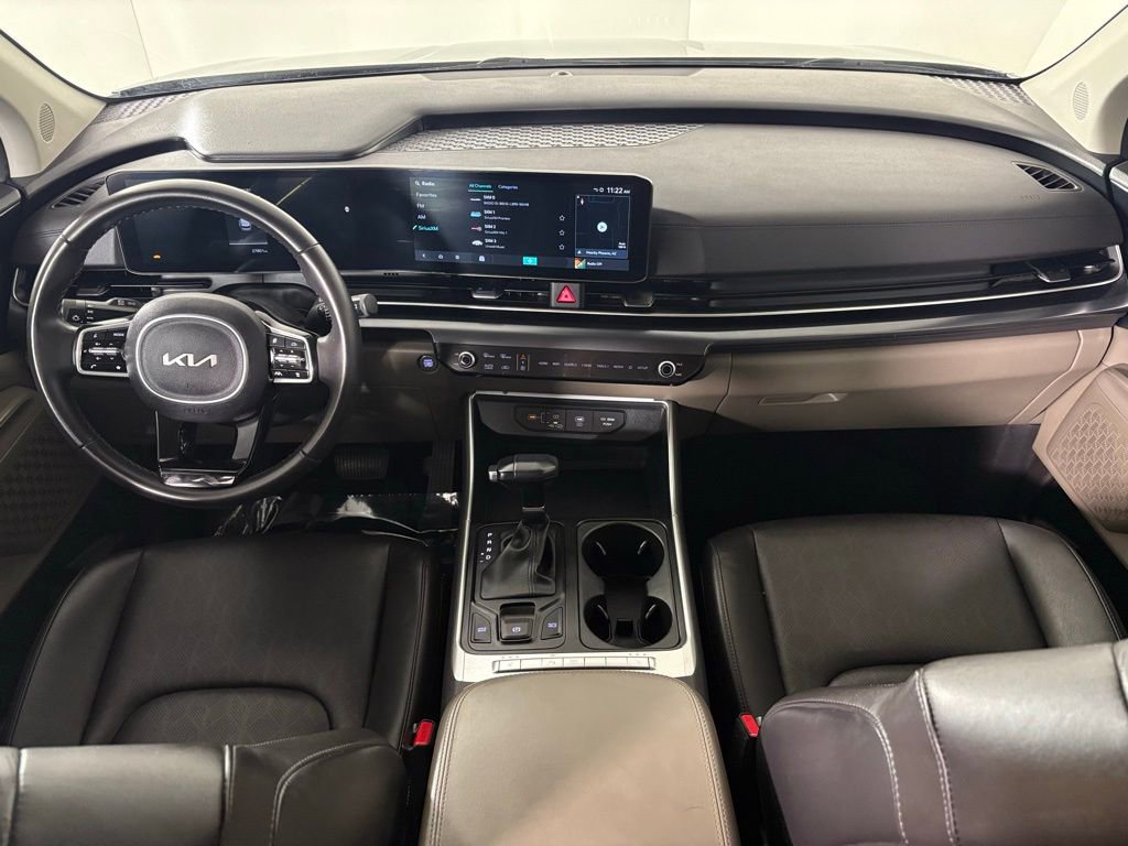 Used 2025 Kia Carnival image 33