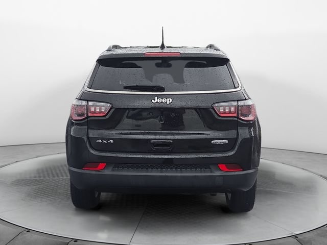 Used 2021 Jeep Compass Latitude AWD/4WD image 4