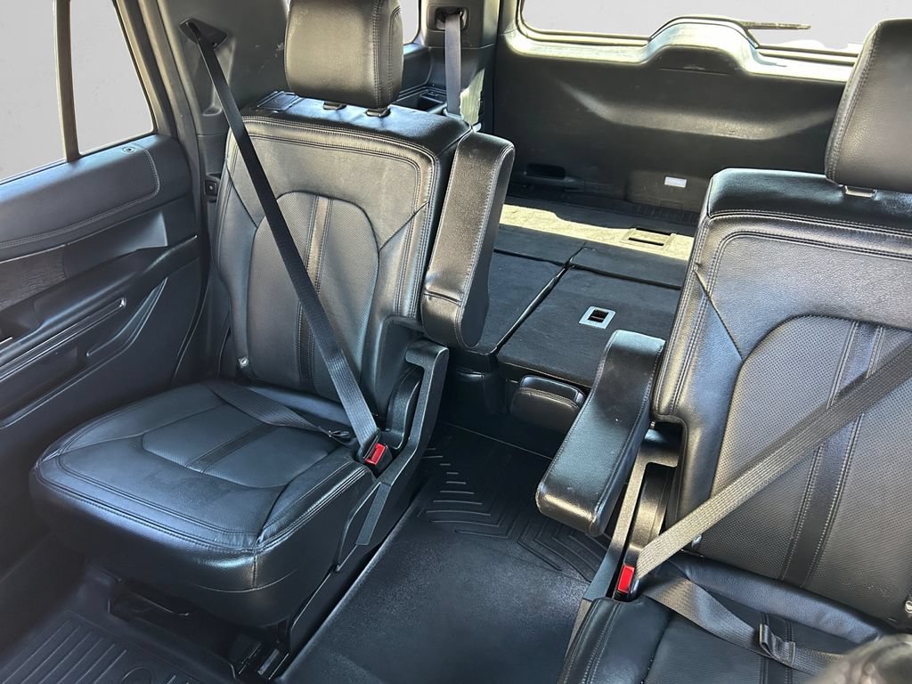 Used 2019 Ford Expedition Limited w/ Equipment Group 302A AWD/4WD image 15
