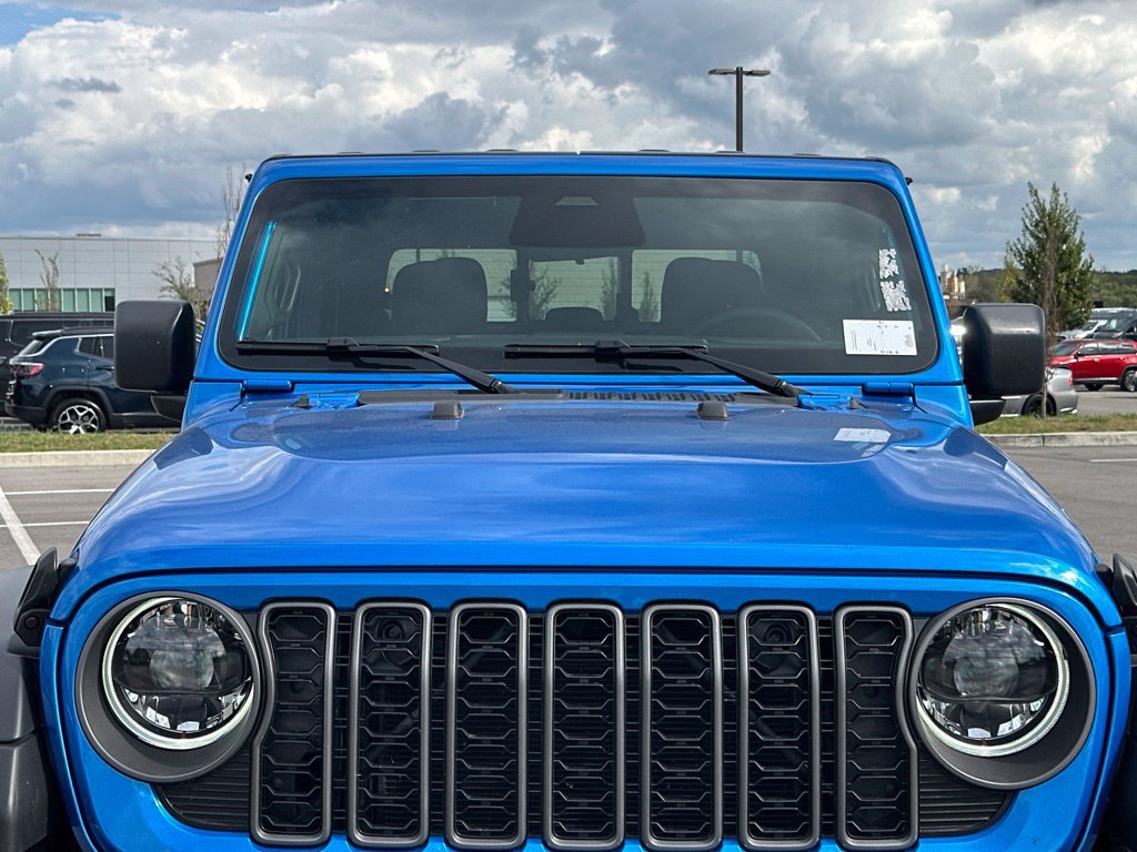 New 2026 Jeep Gladiator Sport AWD/4WD image 41