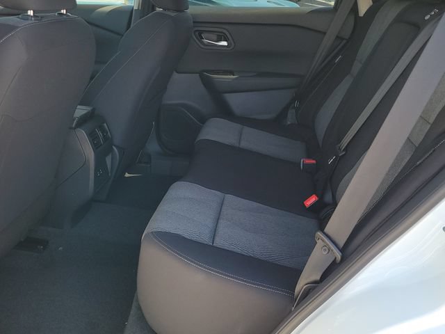 New 2026 Nissan Rogue SV w/ Cold Weather Package AWD/4WD image 7