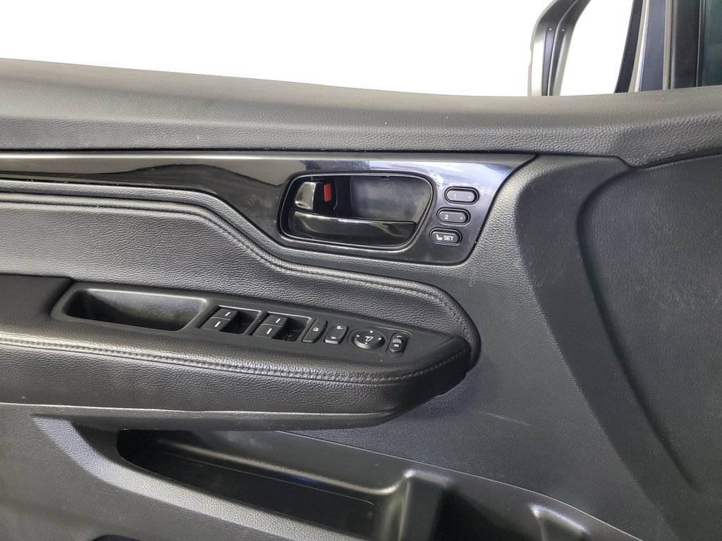 Used 2023 Honda Odyssey Touring image 30