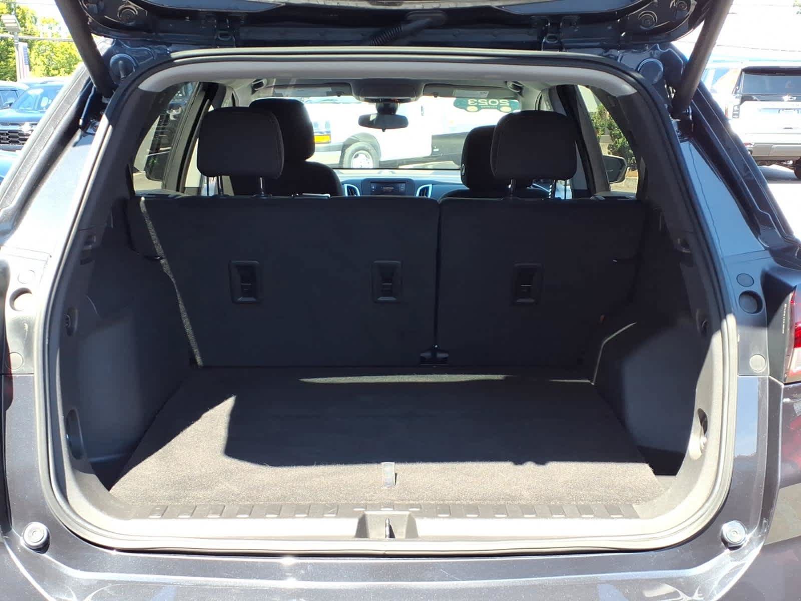 Used 2023 Chevrolet Equinox LT AWD/4WD image 20