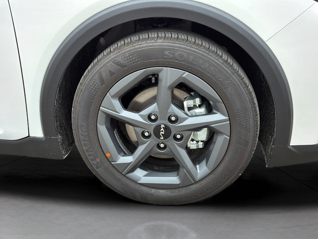 New 2026 Kia K4 FWD image 31