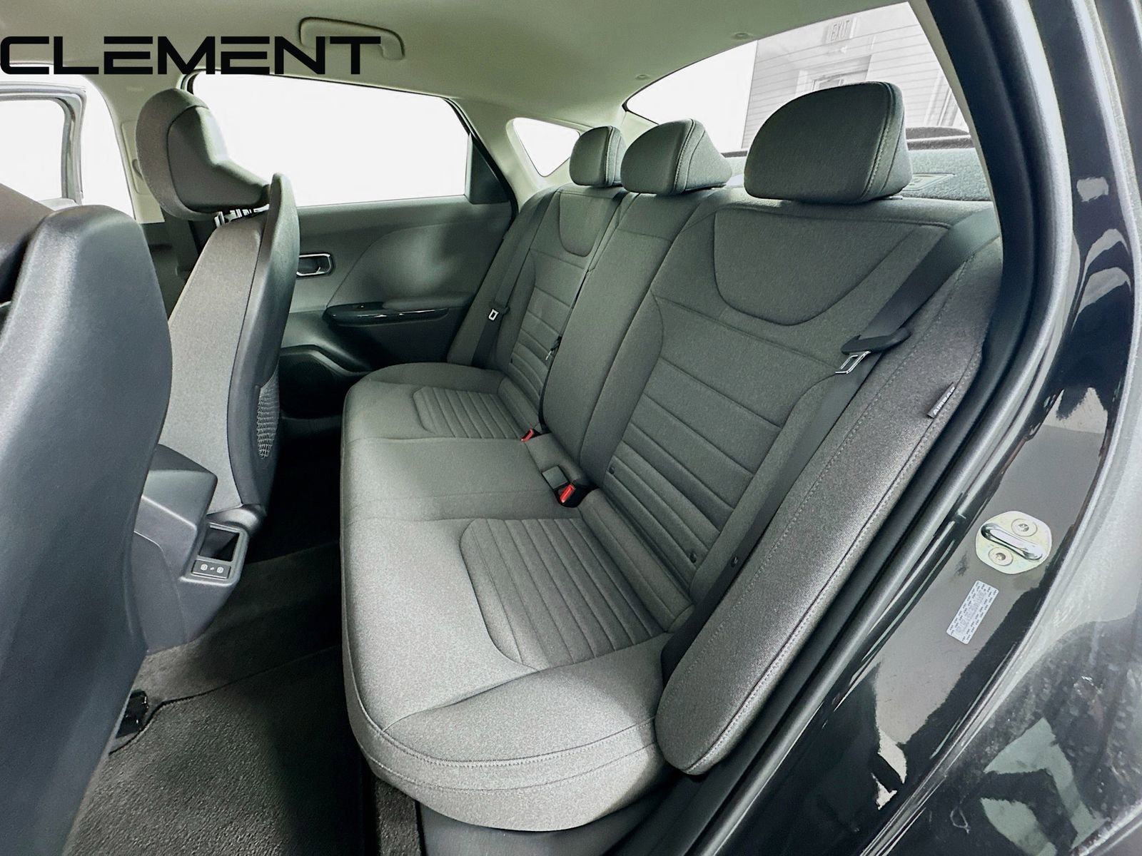 Used 2025 Kia K4 EX image 29