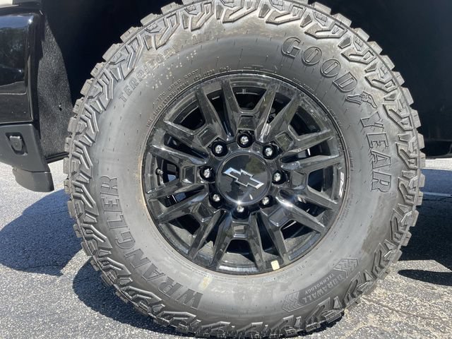 New 2026 Chevrolet Silverado 2500 ZR2 AWD/4WD image 10