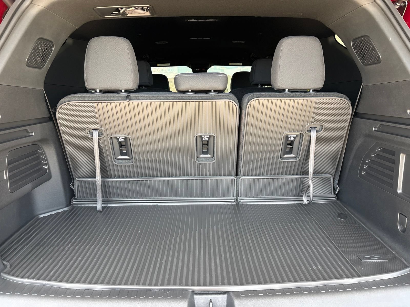 New 2026 Chevrolet Traverse LT w/ Midnight/Sport Edition FWD image 17