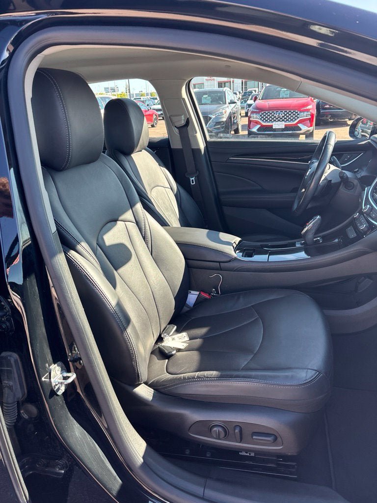 Used 2019 Buick LaCrosse Essence FWD image 21