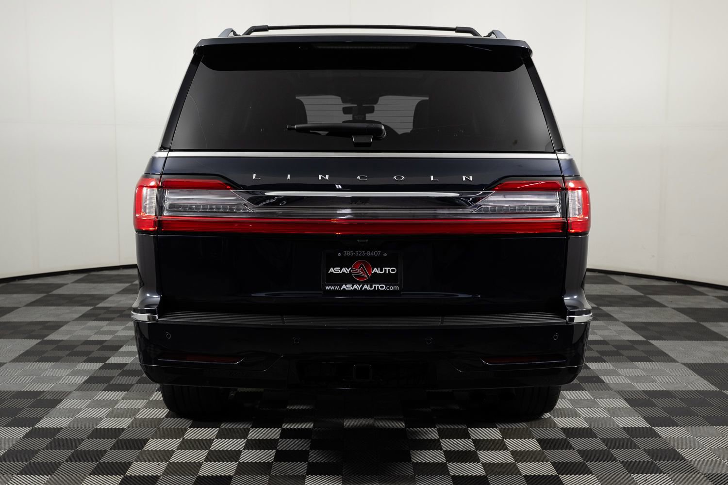 Used 2021 Lincoln Navigator Reserve w/ Cargo Convenience Package image 6