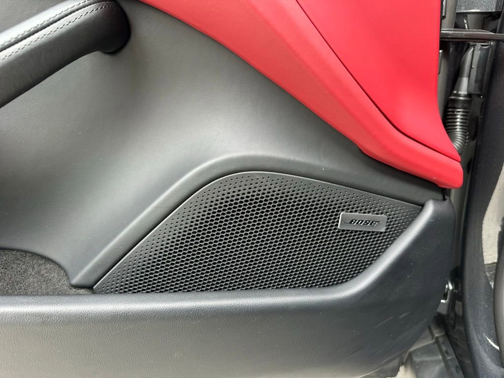 Used 2025 Porsche Taycan image 21