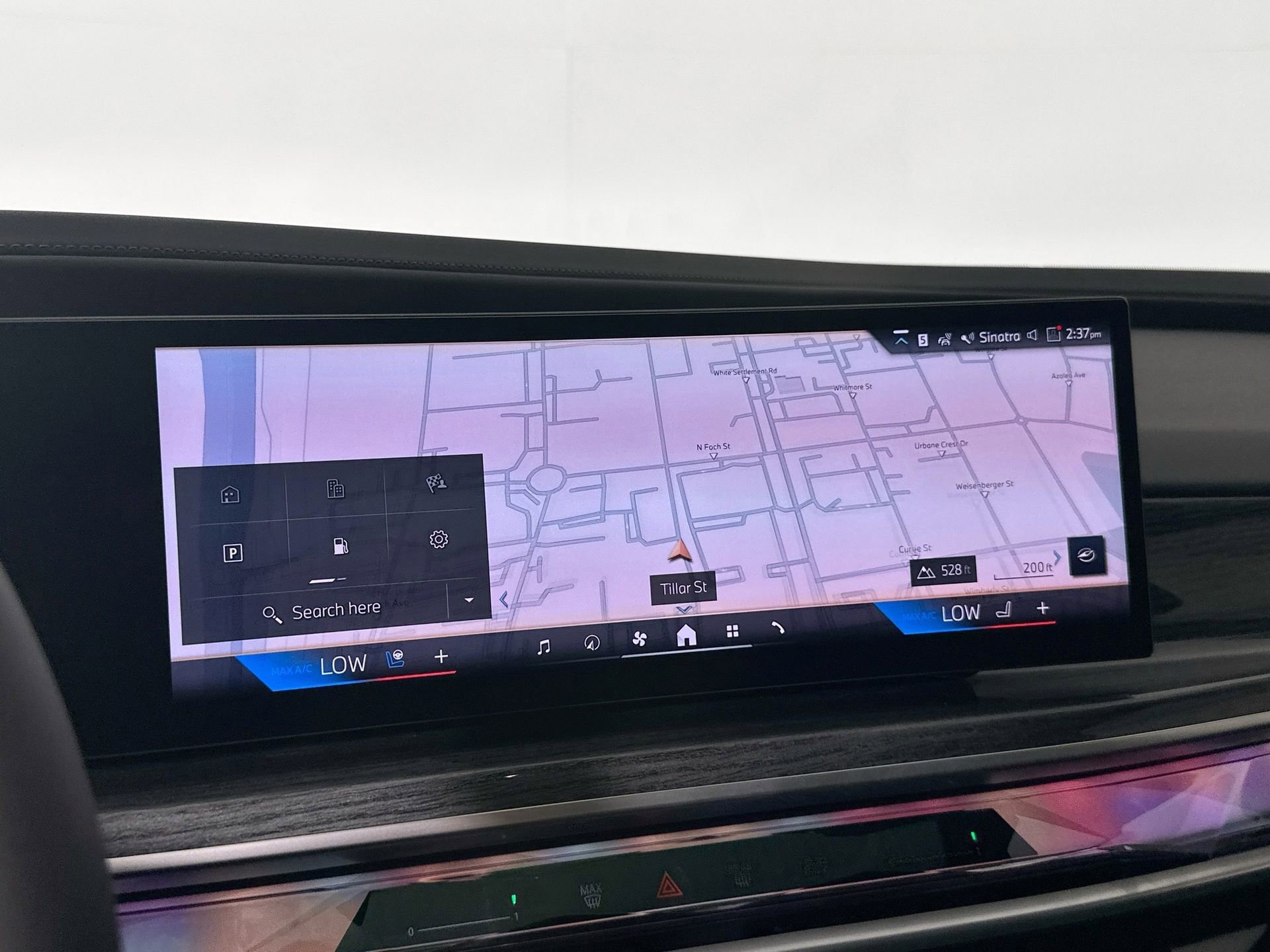 New 2026 BMW 750e xDrive w/ Executive Package image 11