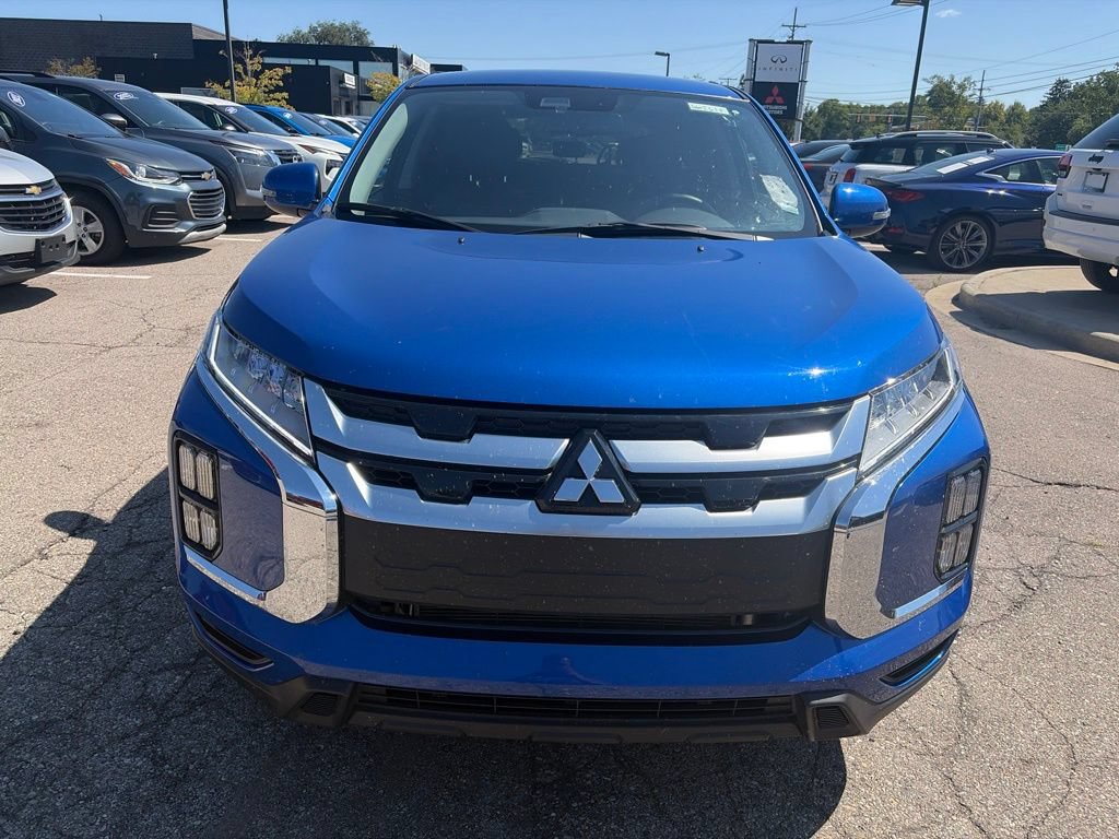 Used 2026 Mitsubishi Outlander Sport SE AWD/4WD image 2
