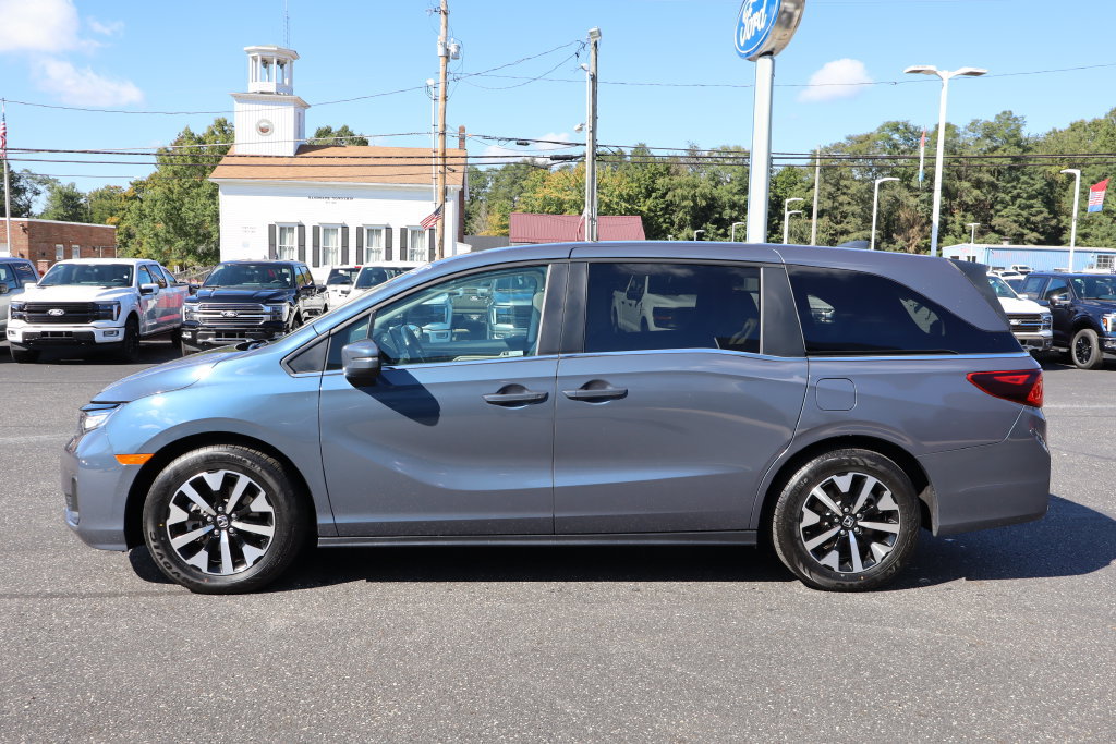 Used 2025 Honda Odyssey EX-L image 2