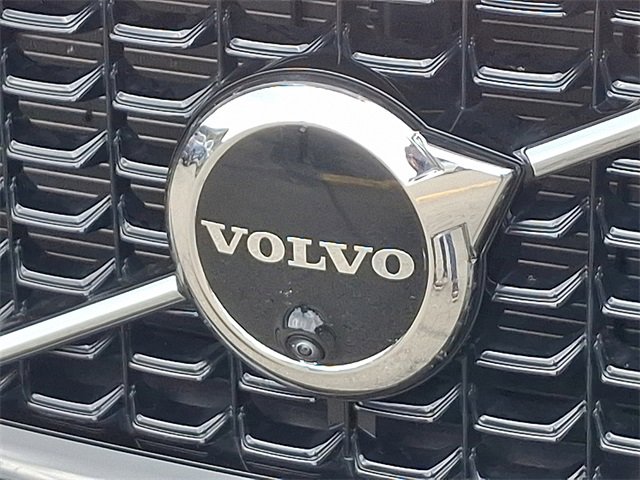 Used 2025 Volvo XC60 B5 Plus w/ Protection Package Premier image 29