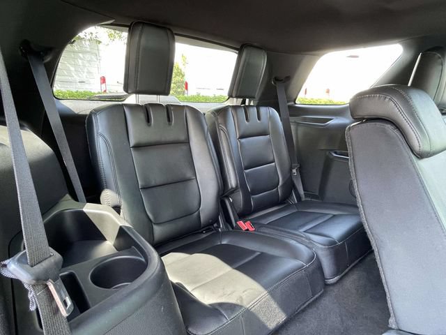 Used 2016 Ford Explorer XLT w/ Equipment Group 202A FWD image 26