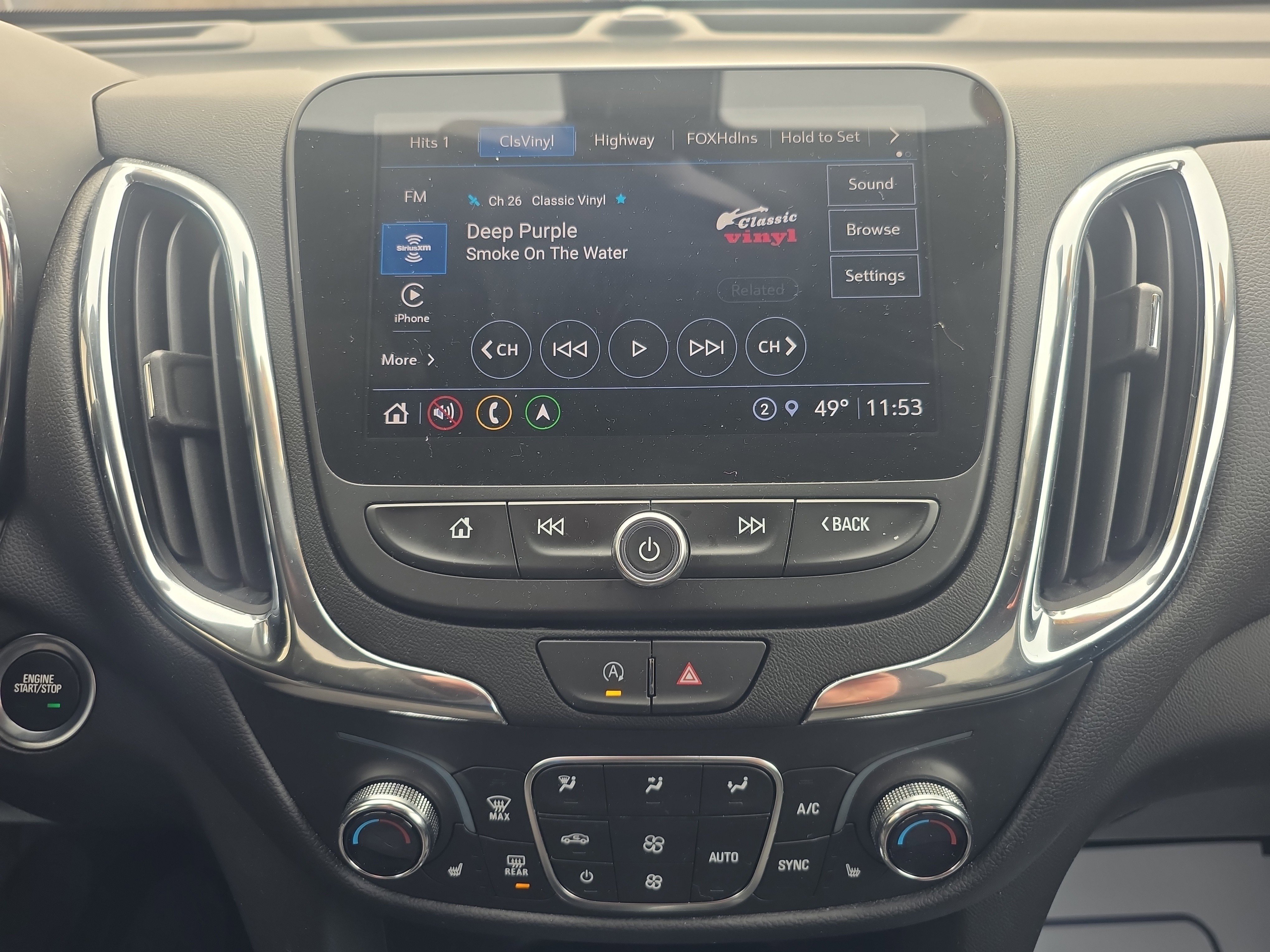Used 2023 Chevrolet Equinox LT image 20