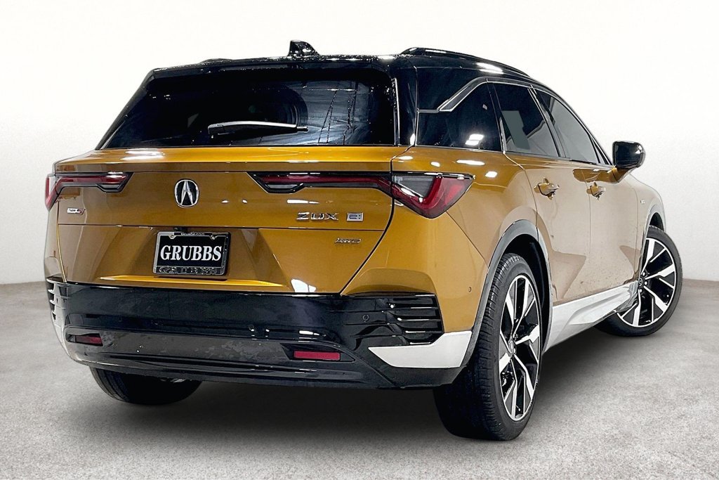 Used 2024 Acura ZDX Type S AWD/4WD image 2