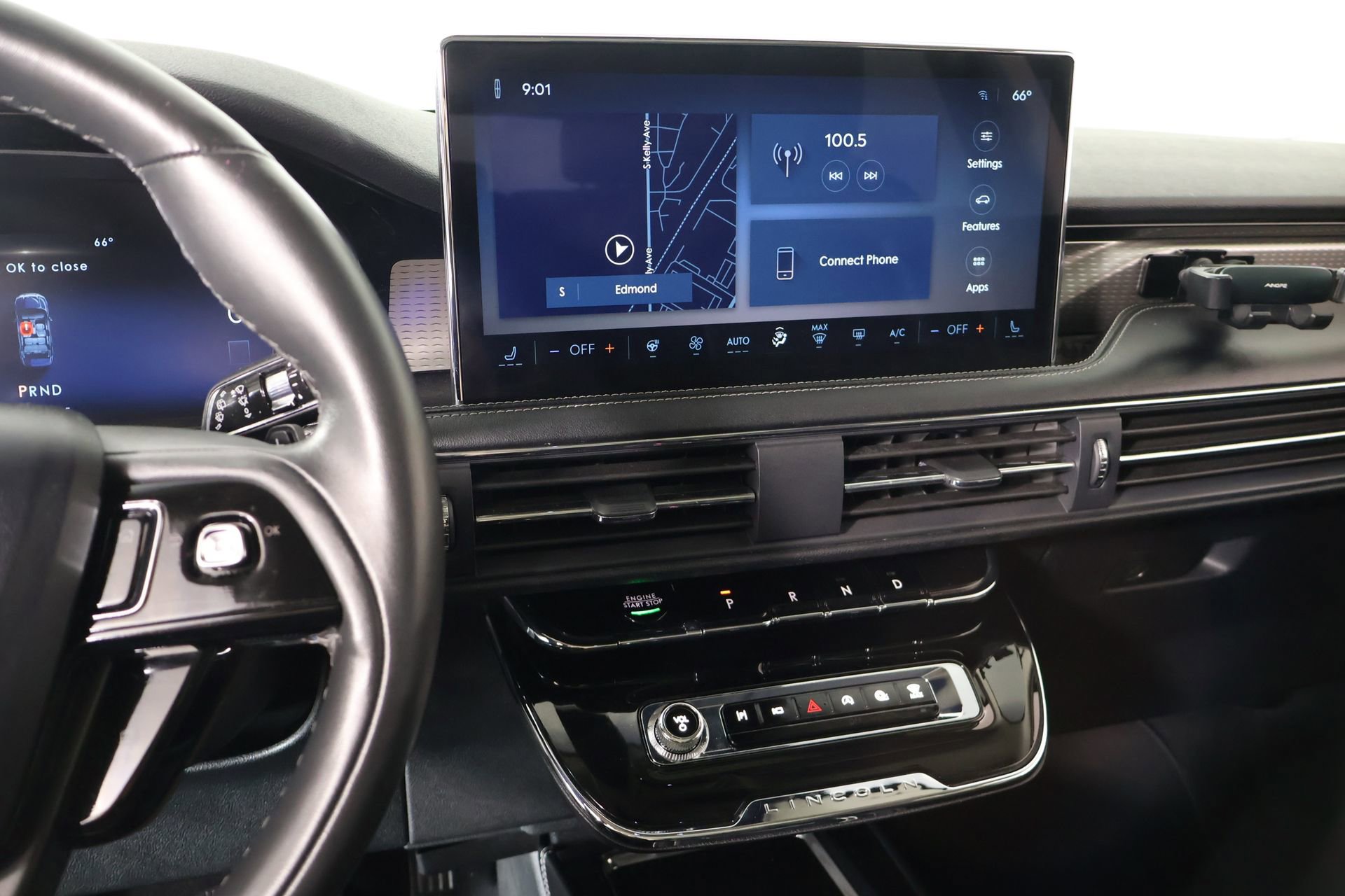 Used 2024 Lincoln Corsair Reserve w/ Equipment Group 201A image 5