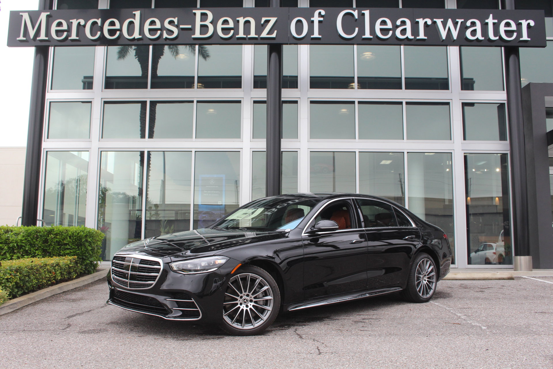New 2026 Mercedes-Benz S 580e 4MATIC Sedan image 1