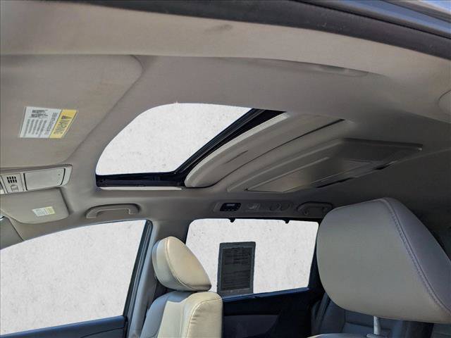 Used 2015 Honda Odyssey Touring Elite image 16