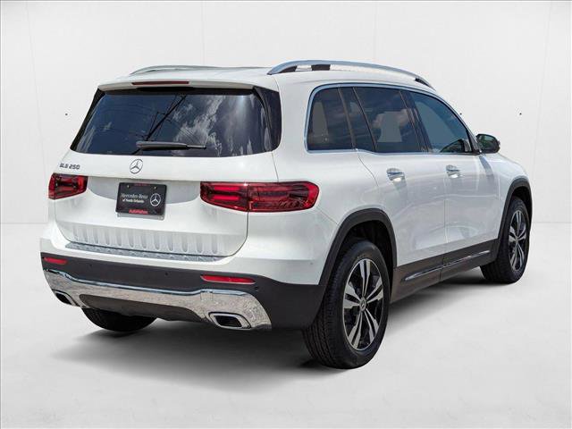 New 2025 Mercedes-Benz GLB 250 image 2