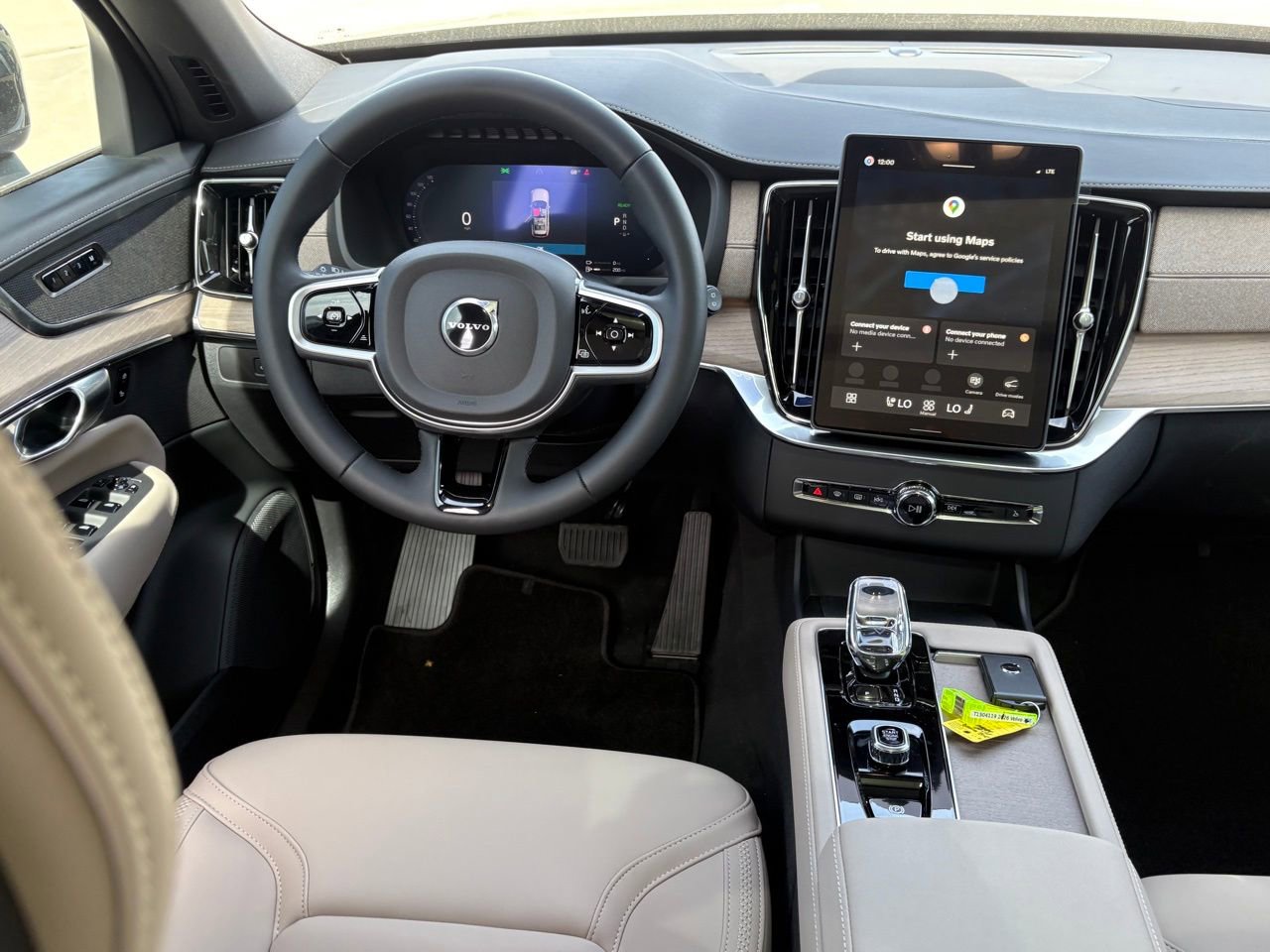 New 2026 Volvo XC90 T8 Core w/ Protection Package Premier image 11