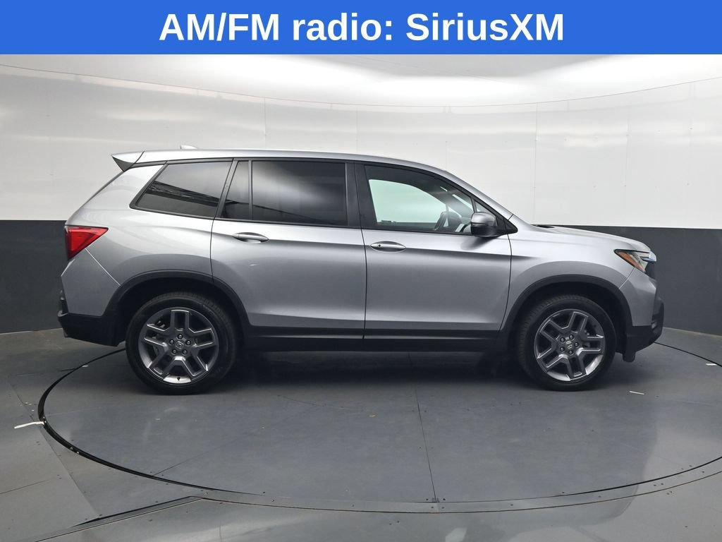 Used 2023 Honda Passport EX-L image 3