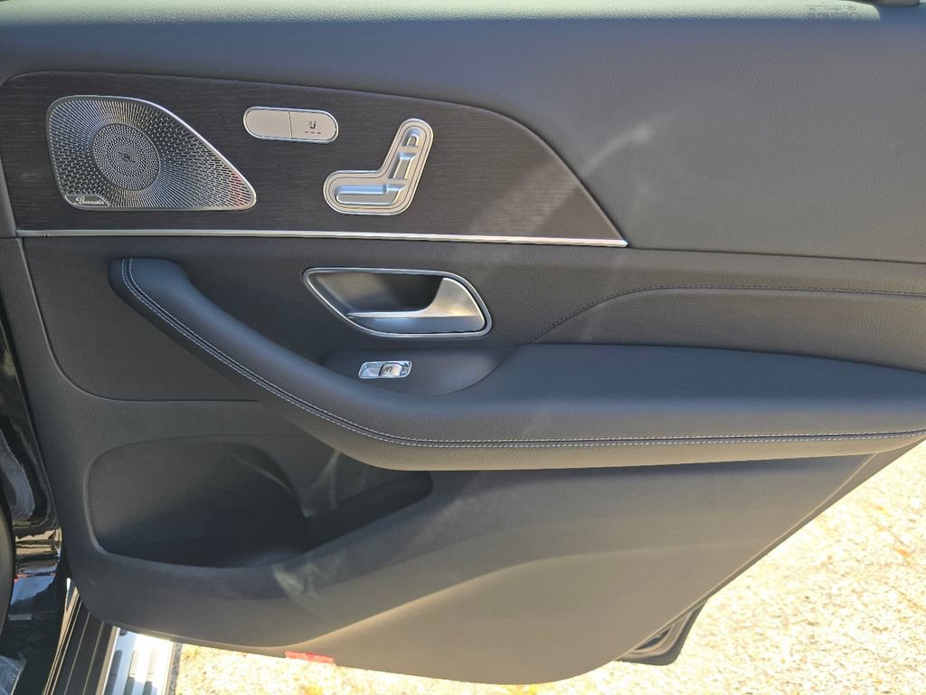 New 2026 Mercedes-Benz GLS 450 4MATIC image 23