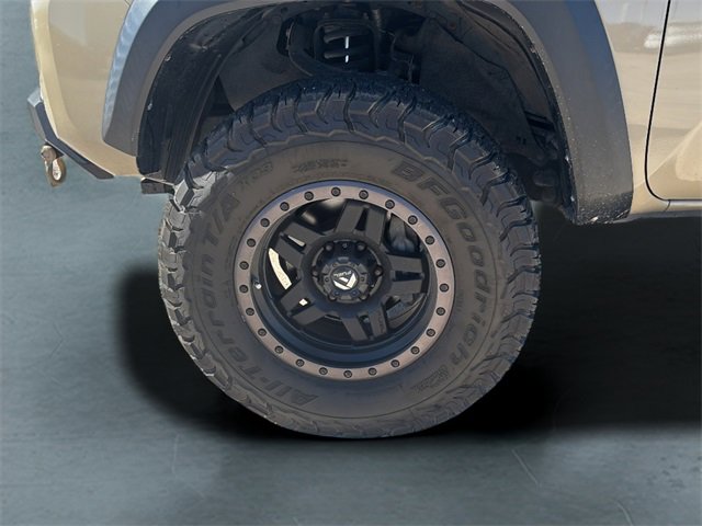 Used 2018 Toyota Tacoma TRD Off-Road image 12