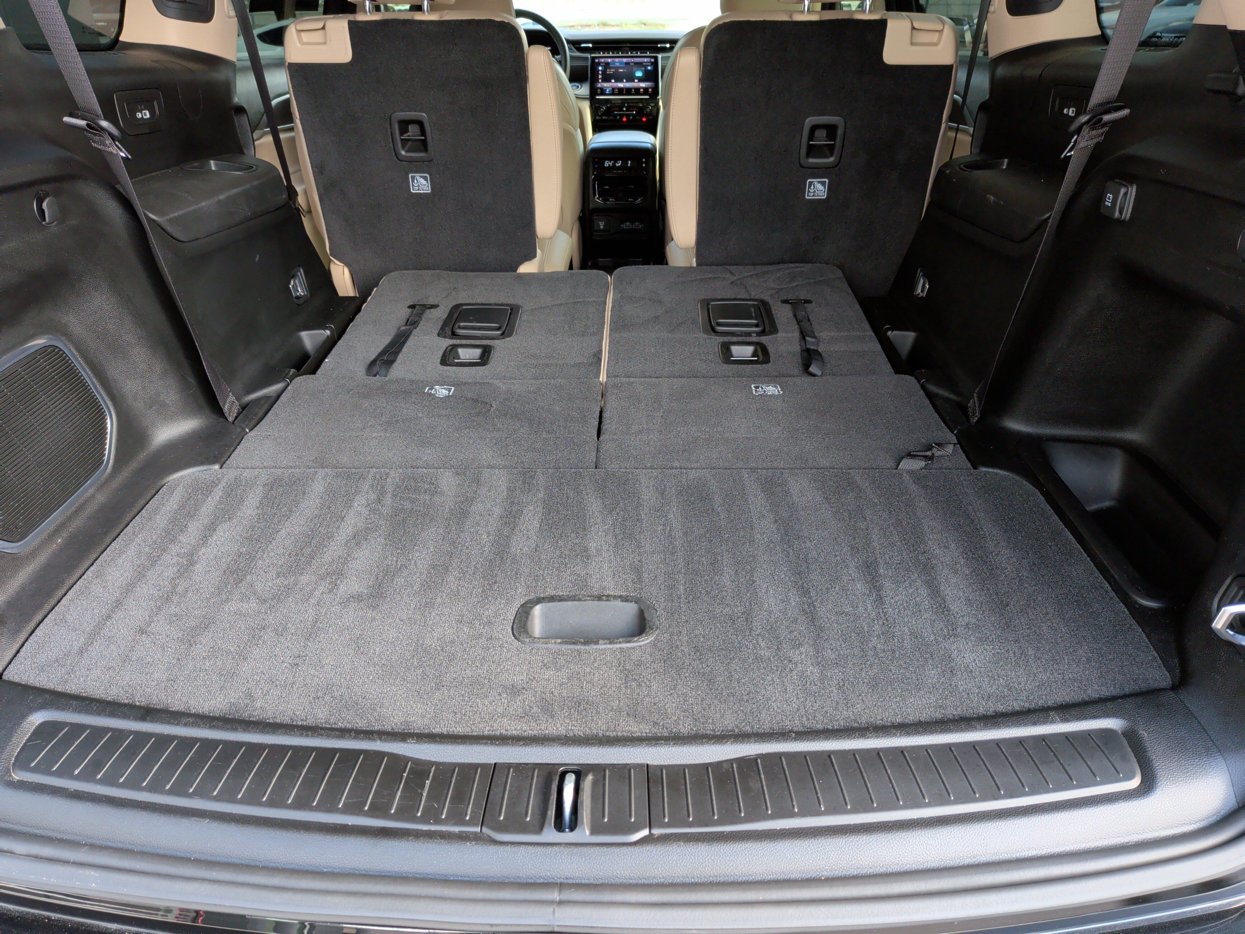 Used 2022 Jeep Grand Cherokee L Limited image 34