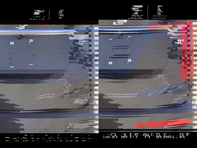 Certified 2023 Cadillac XT6 Premium Luxury image 7