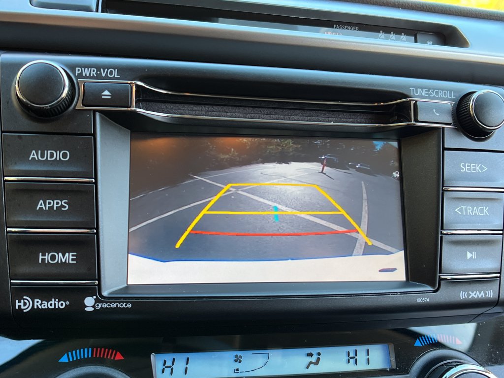 Used 2018 Toyota RAV4 XLE AWD/4WD image 19