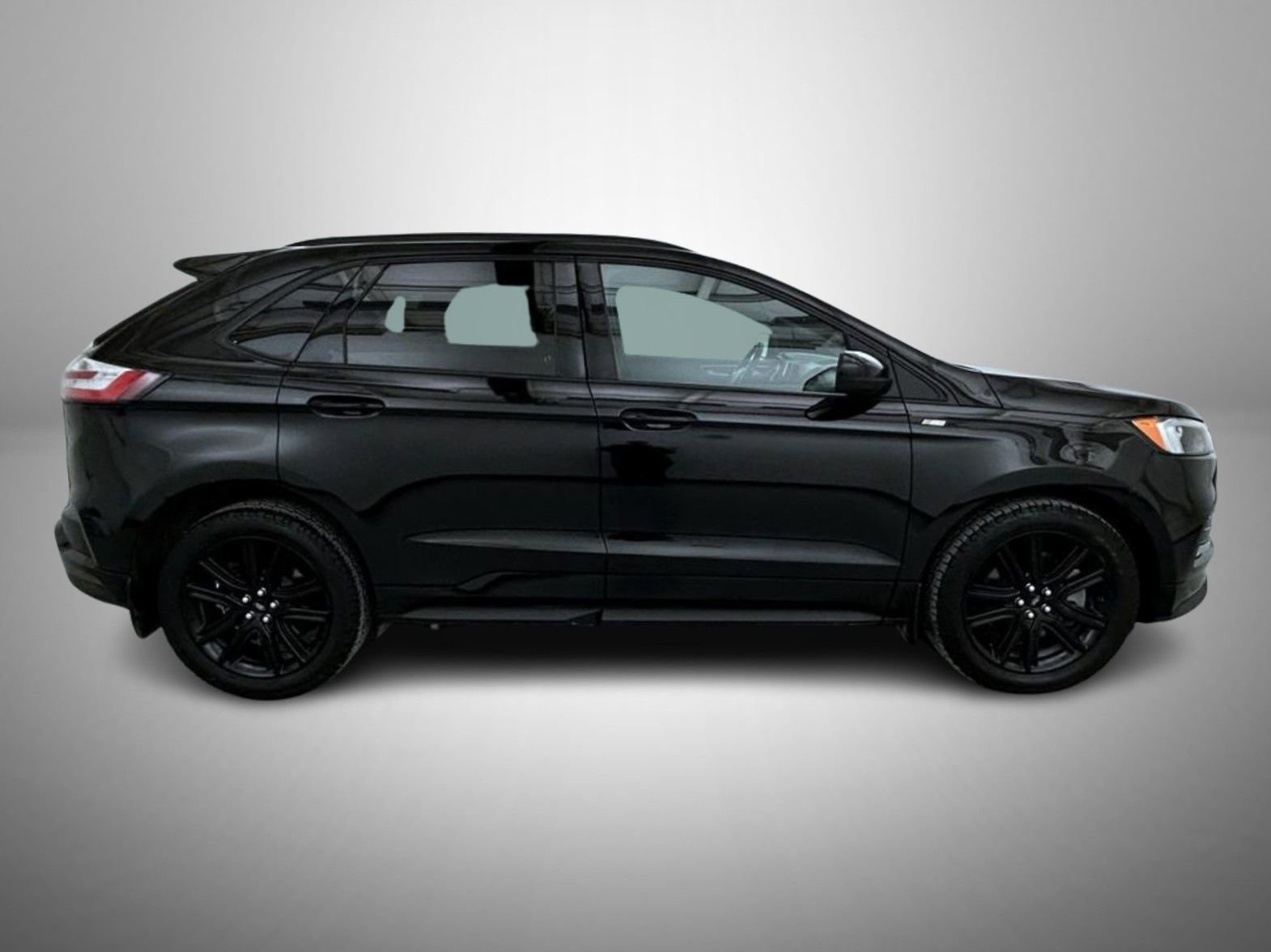 Used 2021 Ford Edge ST-Line image 4