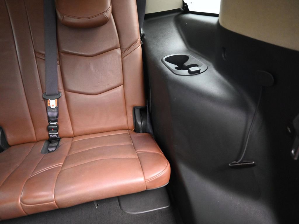 Used 2017 Cadillac Escalade Premium Luxury image 31
