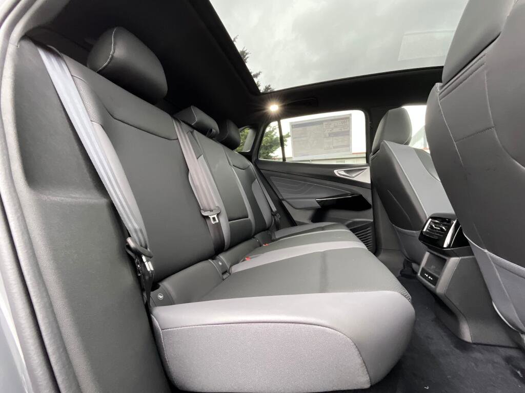 New 2026 Volkswagen ID.4 Pro S image 15