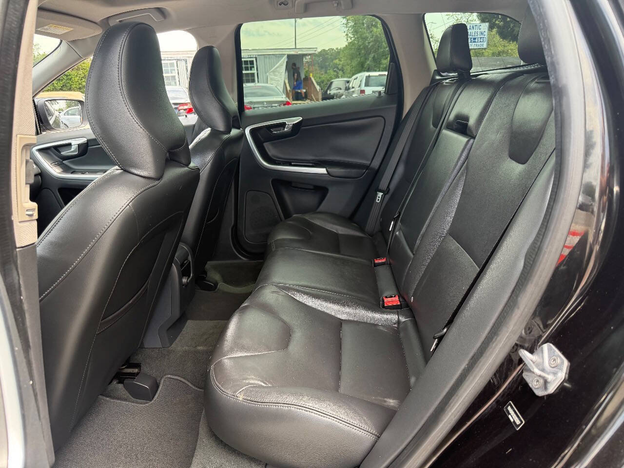 Used 2016 Volvo XC60 T5 Premier FWD image 12
