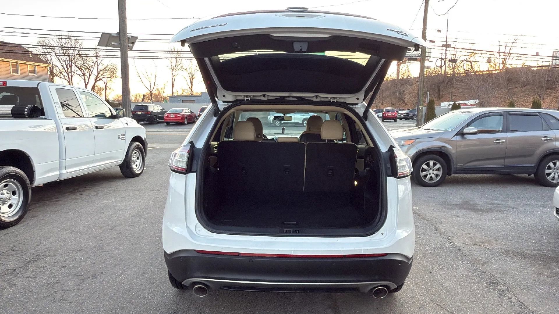 Used 2016 Ford Edge SEL w/ Canadian Touring Package image 27