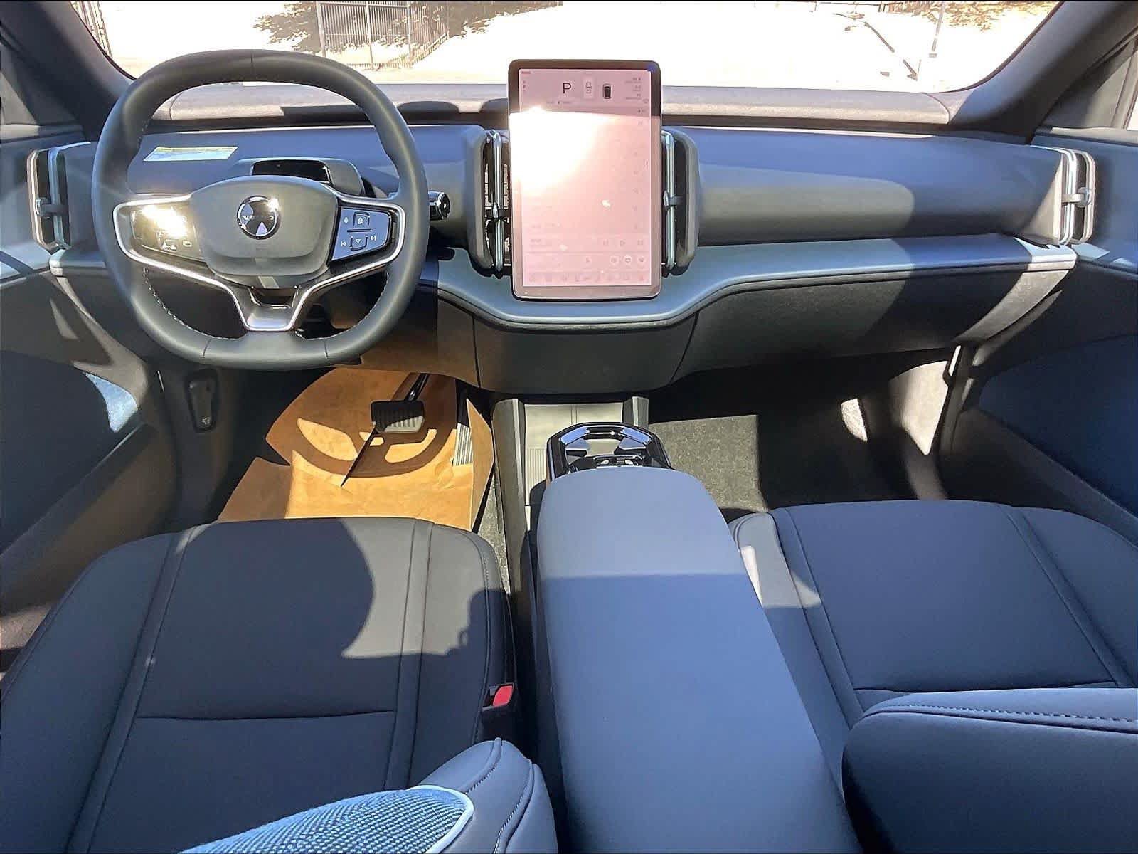 New 2026 Volvo EX30 Ultra w/ Protection Package Premier AWD/4WD image 7