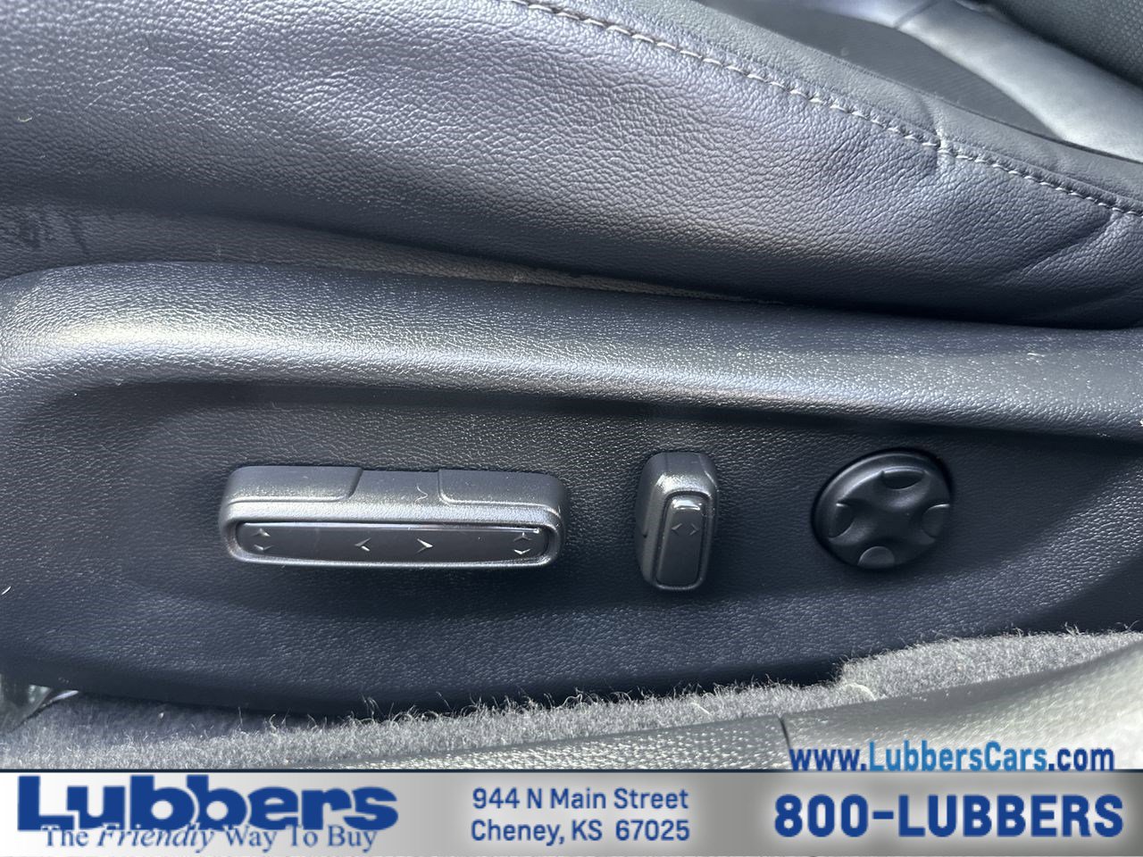 Used 2020 Honda Accord Touring image 11