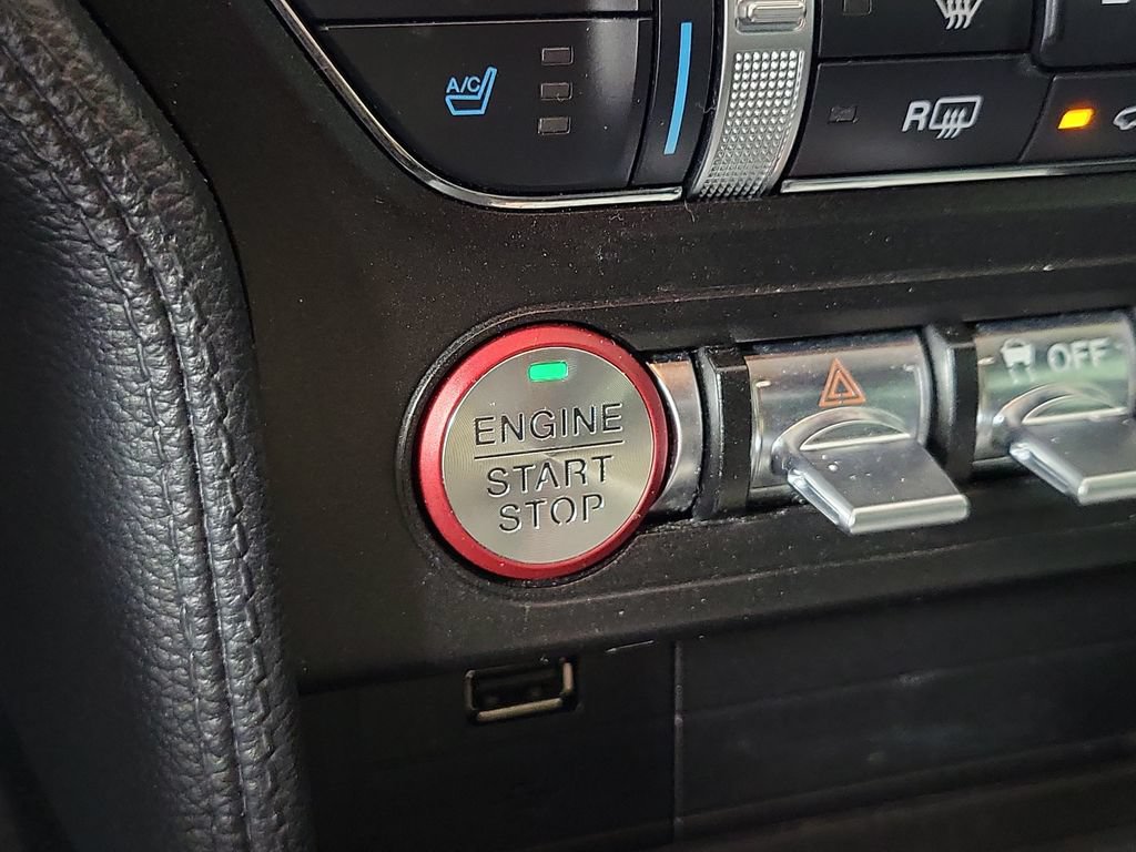 Used 2019 Ford Mustang Premium RWD image 29
