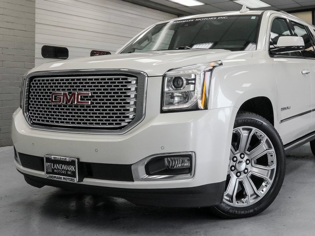 Used 2015 GMC Yukon Denali w/ Premium Package AWD/4WD image 11