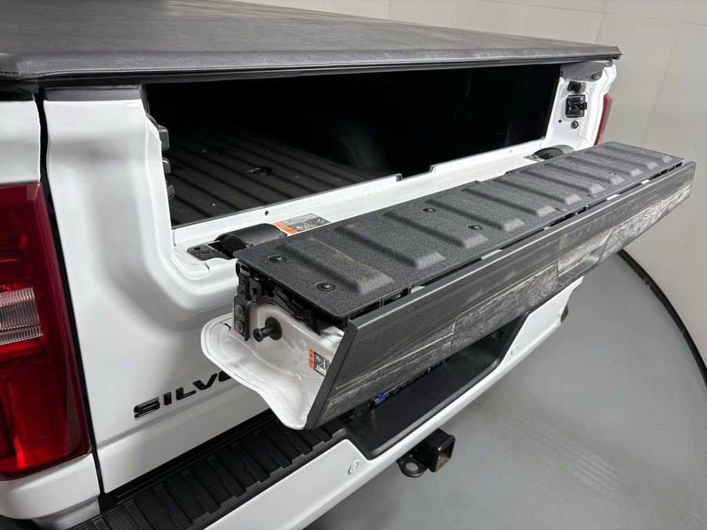 Used 2024 Chevrolet Silverado 3500 High Country w/ High Country Premium Package image 47