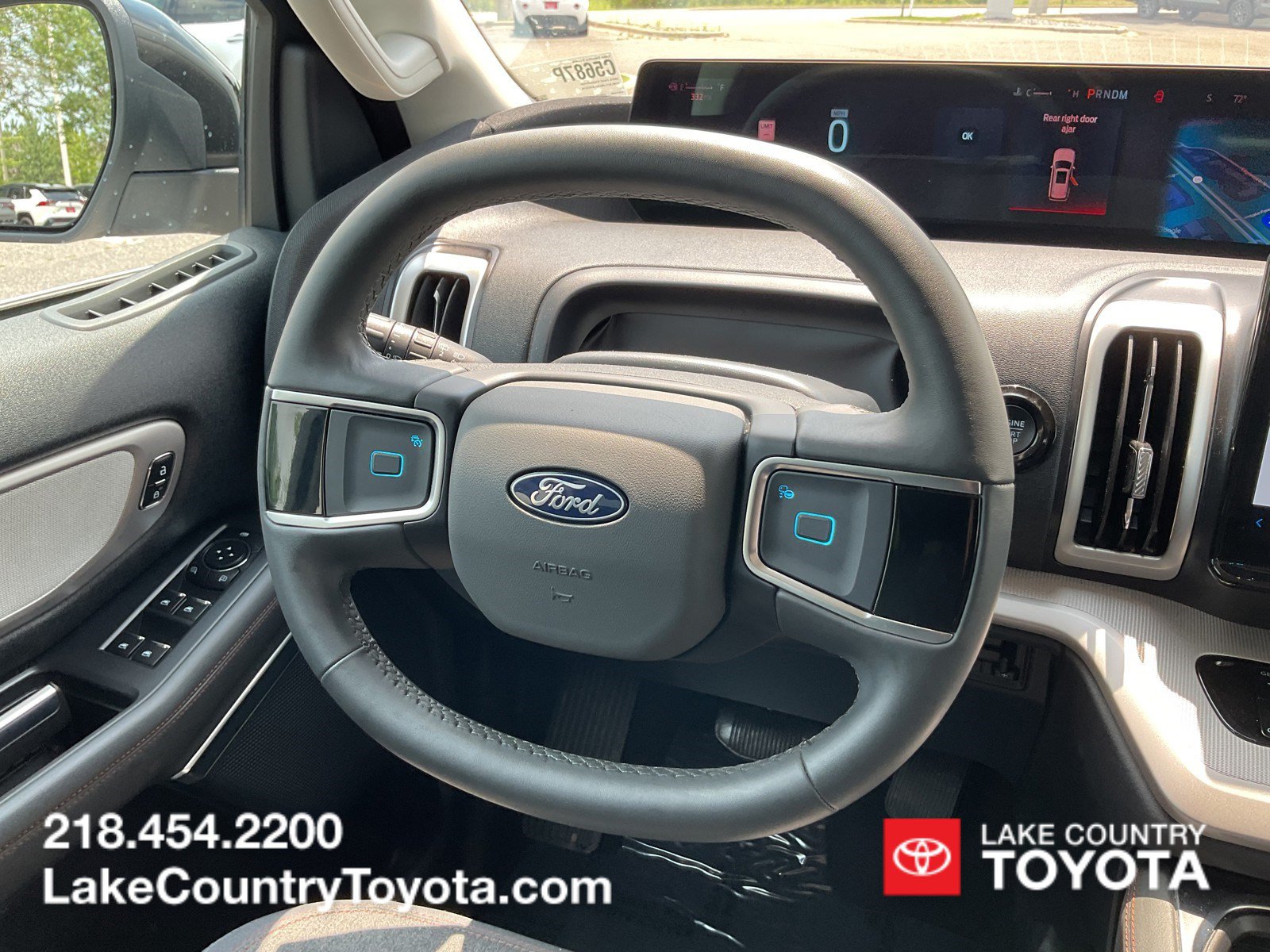 Used 2025 Ford Expedition Active AWD/4WD image 19