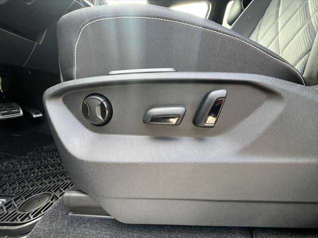 New 2025 Volkswagen Atlas Cross Sport SEL Premium R-Line image 12