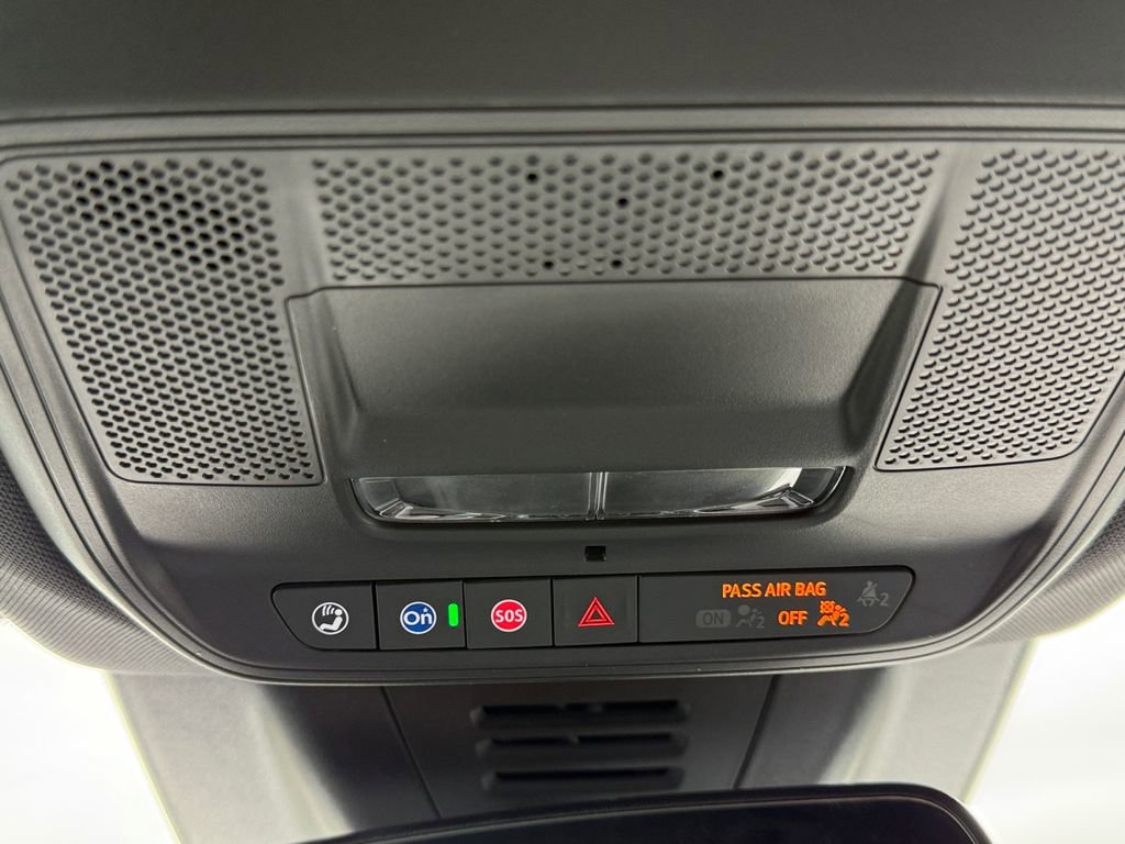 New 2026 Chevrolet Equinox EV LT image 18