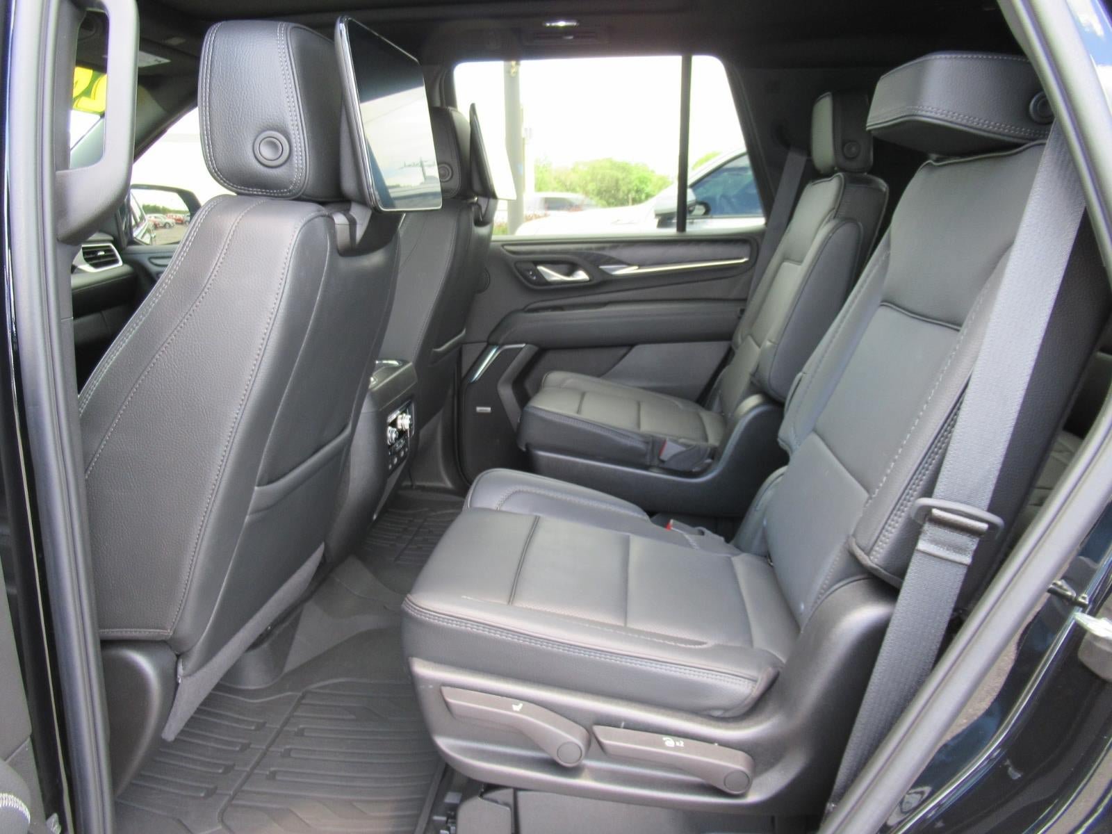 Used 2024 GMC Yukon Denali w/ Denali Reserve Package AWD/4WD image 41