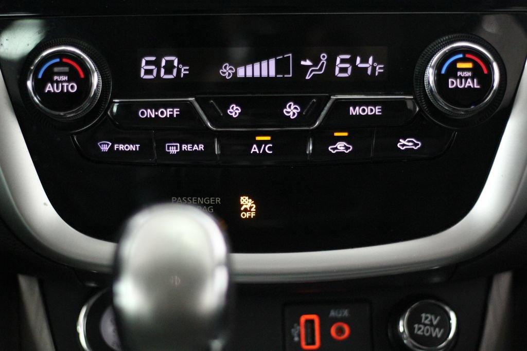 Used 2018 Nissan Murano SL w/ Midnight Edition Package FWD image 24